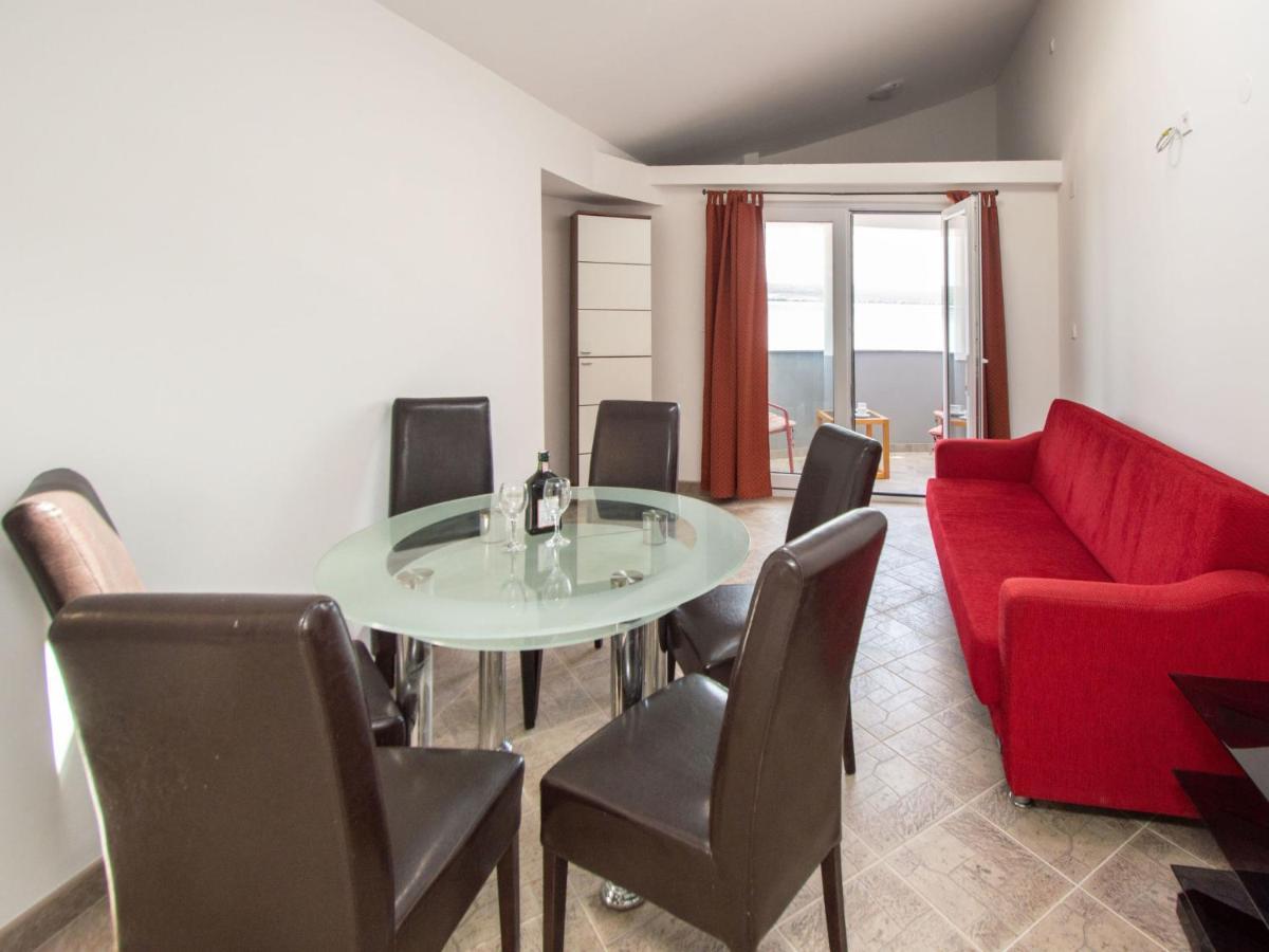 Apartment Ivana-4 By Interhome Raslina Екстер'єр фото